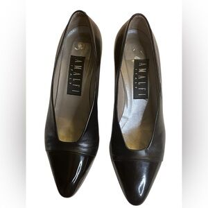 Size 8C black Amalfi pumps